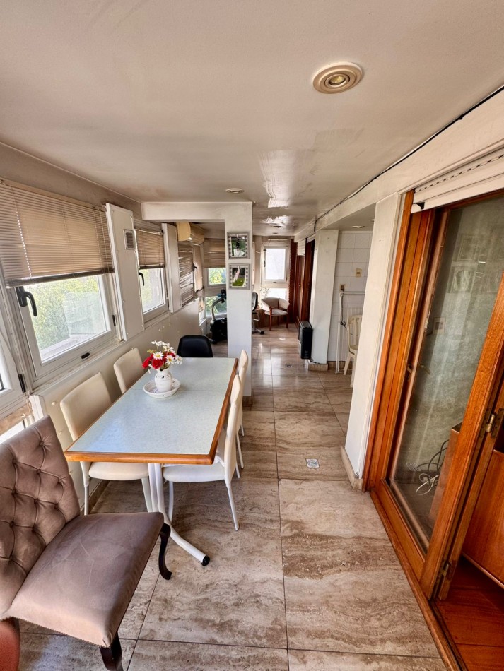 PISO 4 AMBIENTES DE CATEGORIA