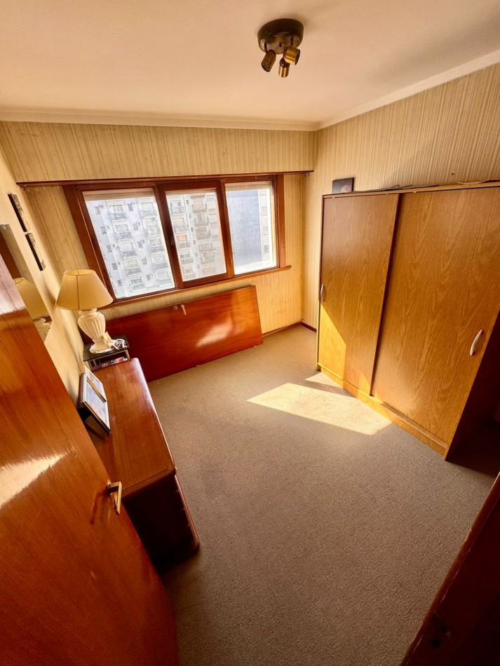 PISO 4 AMBIENTES DE CATEGORIA