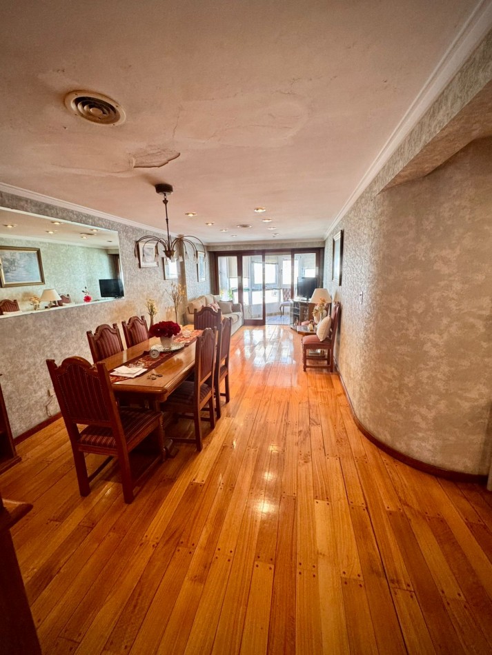 PISO 4 AMBIENTES DE CATEGORIA