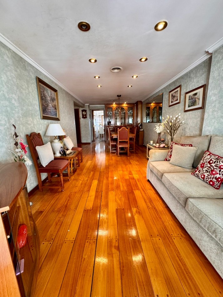 PISO 4 AMBIENTES DE CATEGORIA