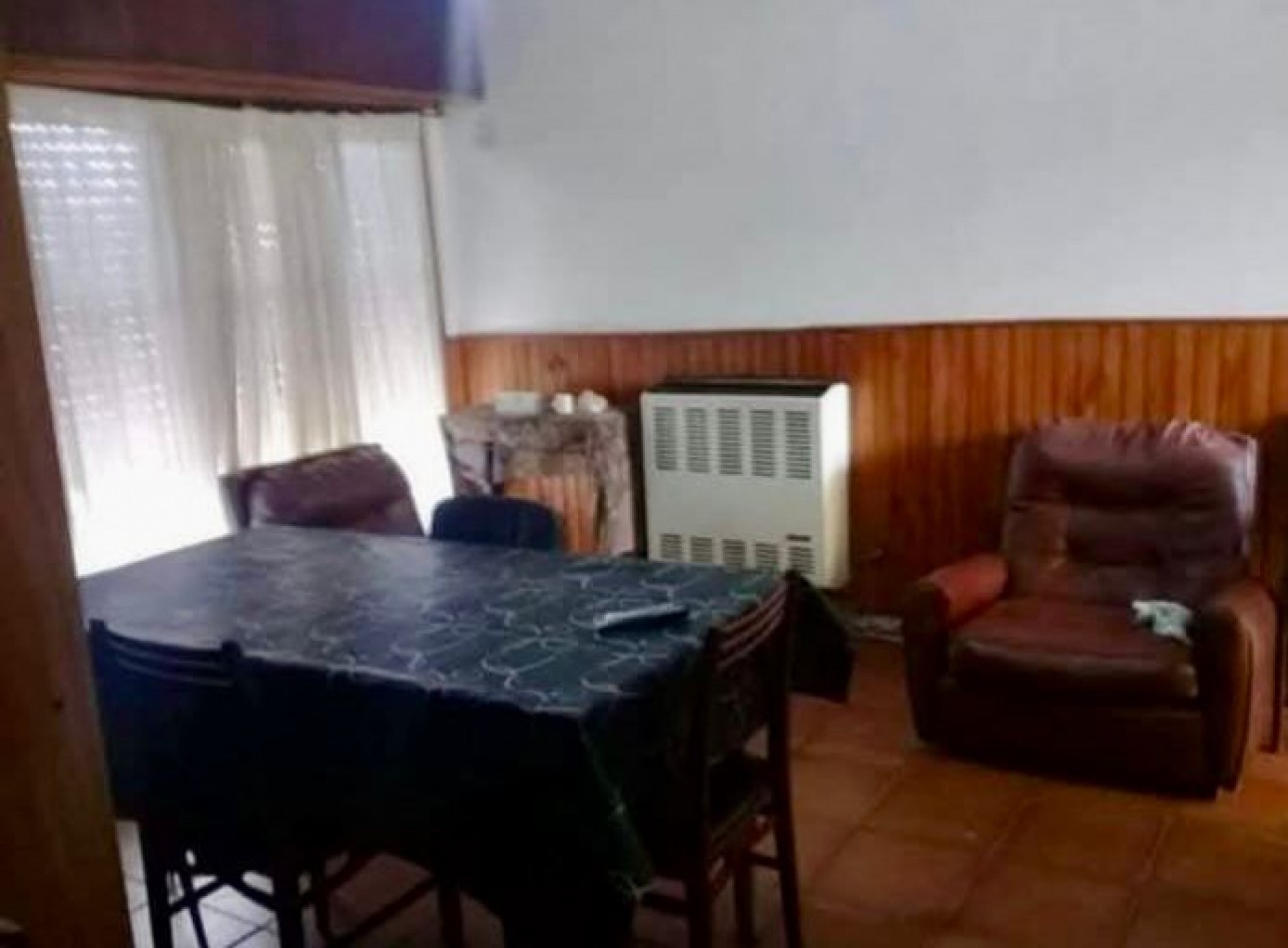 CASA 4 AMBIENTES CON PARQUE