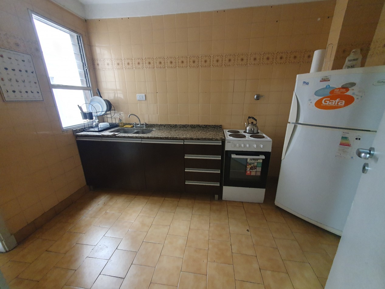 3 AMBIENTES CON BLACON A LA CALLE EN LA PERLA