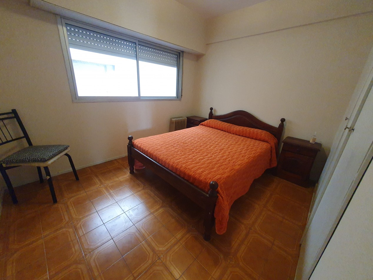 3 AMBIENTES CON BLACON A LA CALLE EN LA PERLA