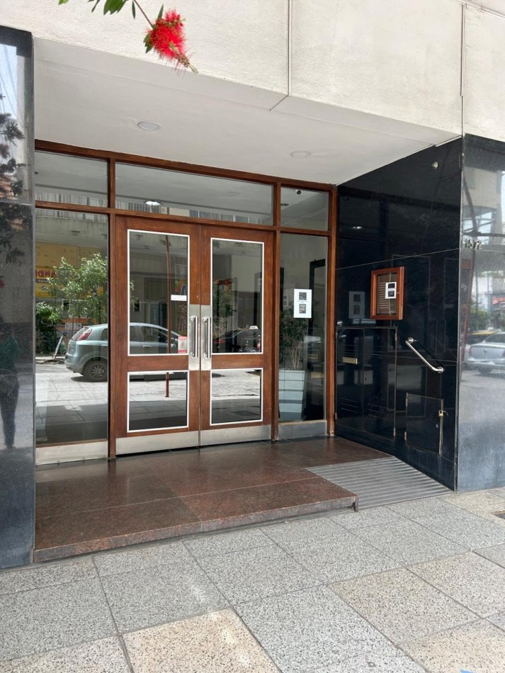 3 AMBIENTES CON COCHERA