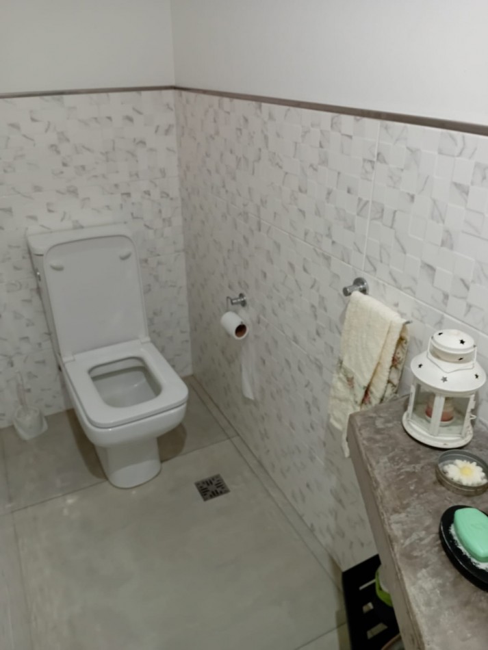 CASA 4 AMBIENTES EN DOS PLANTAS