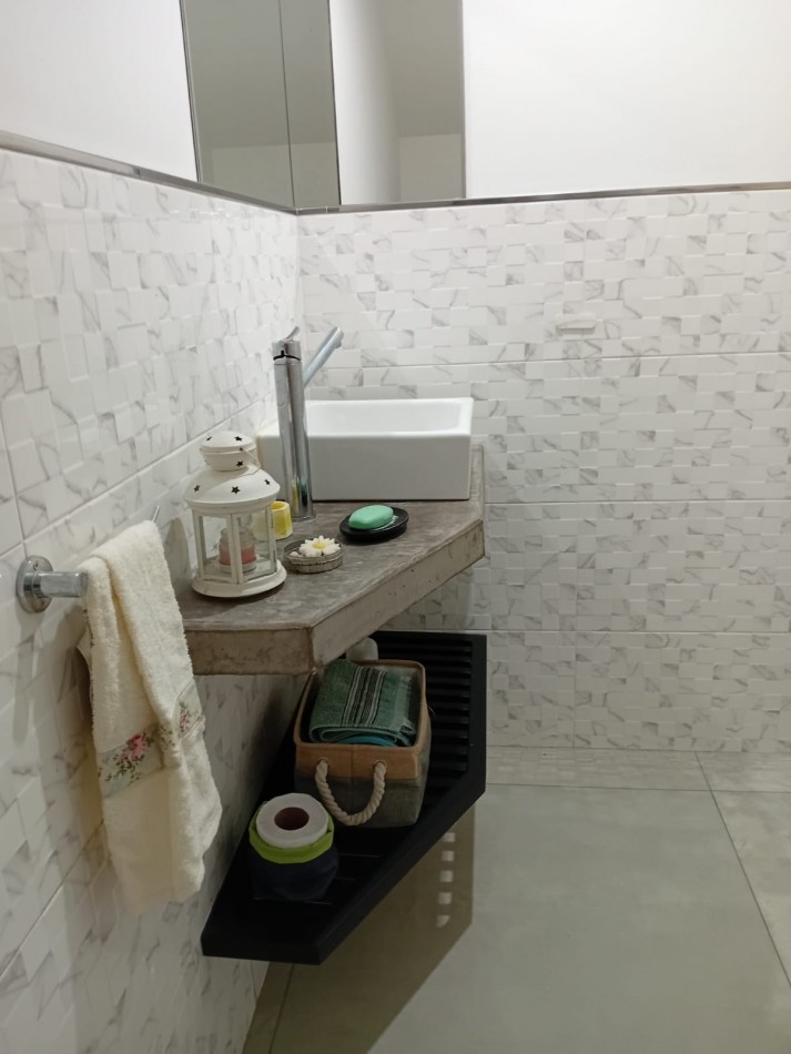 CASA 4 AMBIENTES EN DOS PLANTAS