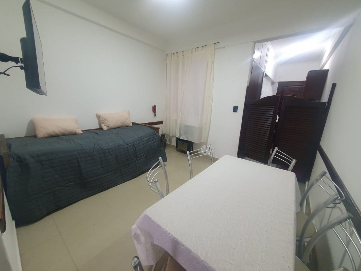 ALQUILER 2 AMBIENTES AL FRENTE BROWN Y SANTA FE