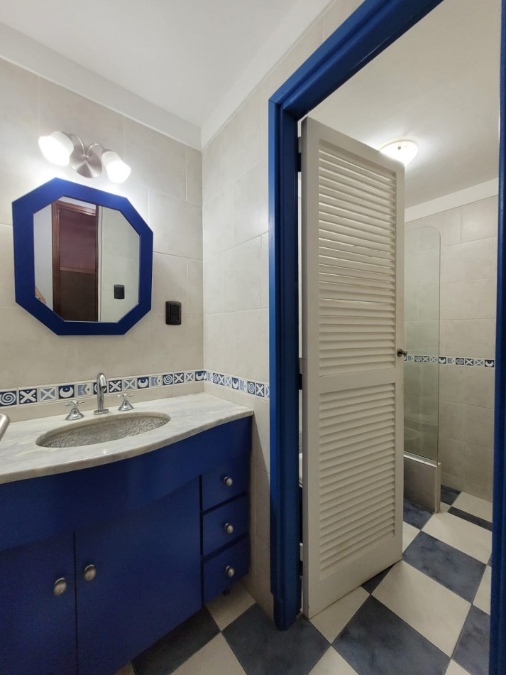 CHALET 4 AMBIENTES CON PISCINA 