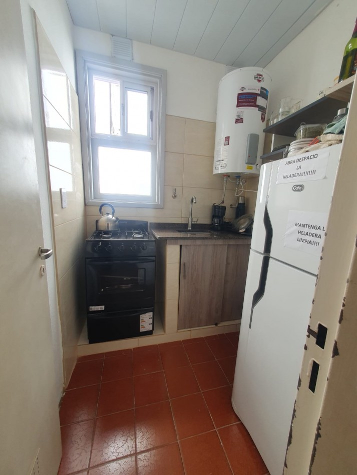 ALQUILER AMBIENTE Y MEDIO ESTUDIANTES