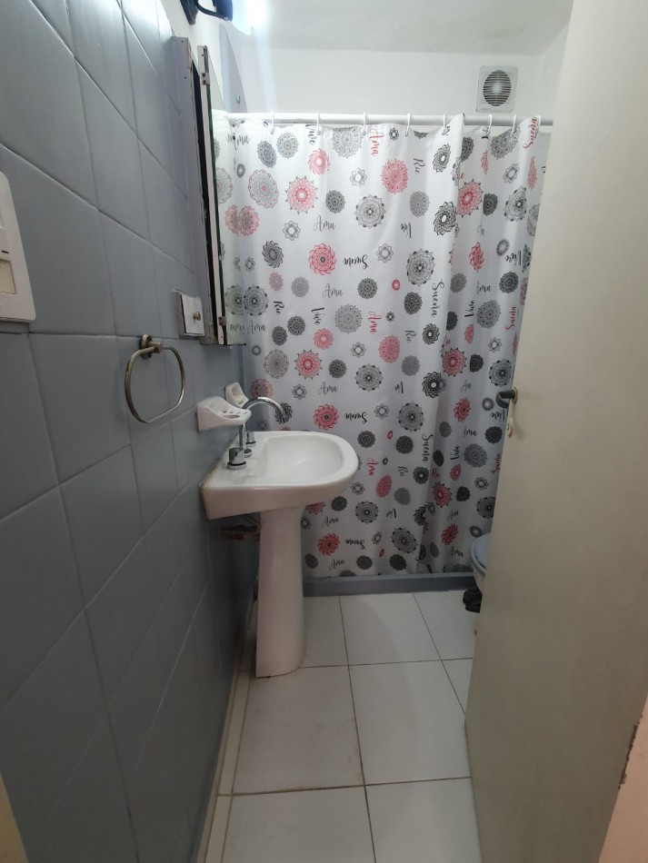 ALQUILER AMBIENTE Y MEDIO ESTUDIANTES