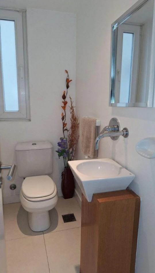 PISO EXCLUSIVO 4 AMBIENTES CON 2 COCHERAS - PLAYA GRANDE