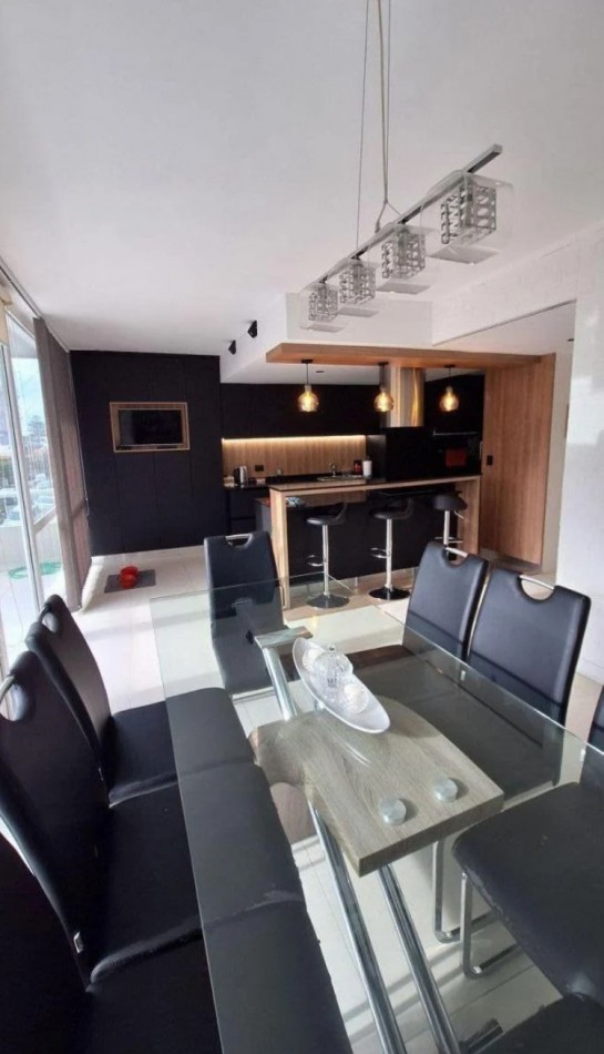 PISO EXCLUSIVO 4 AMBIENTES CON 2 COCHERAS - PLAYA GRANDE