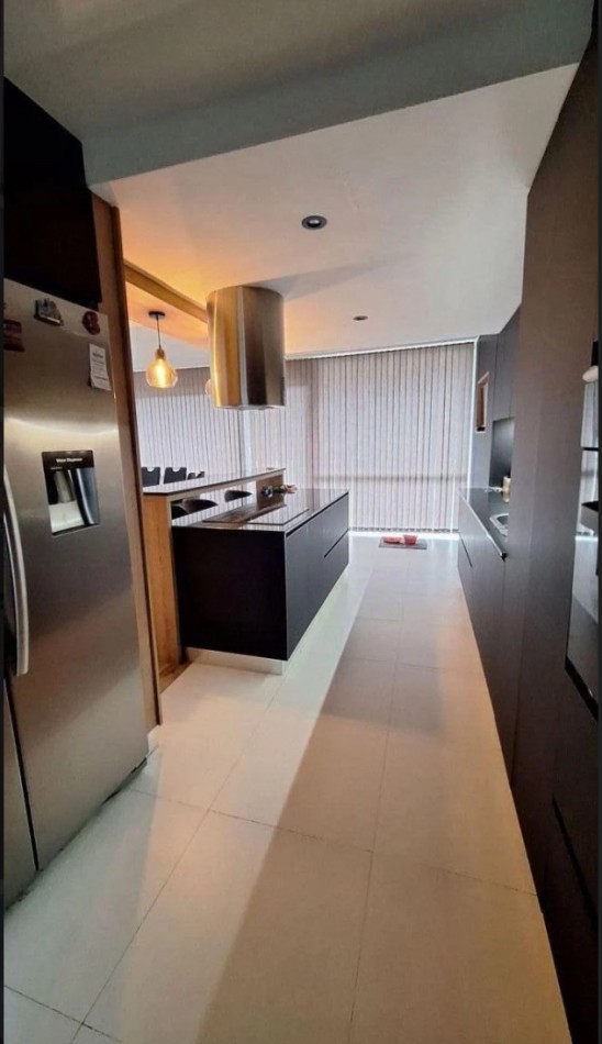 PISO EXCLUSIVO 4 AMBIENTES CON 2 COCHERAS - PLAYA GRANDE