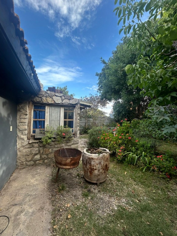 CASA 4 AMBIENTES CON PARQUE