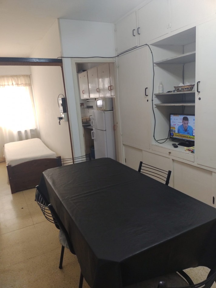 ALQUILER AMBIENTE Y MEDIO ESTUDIANTES