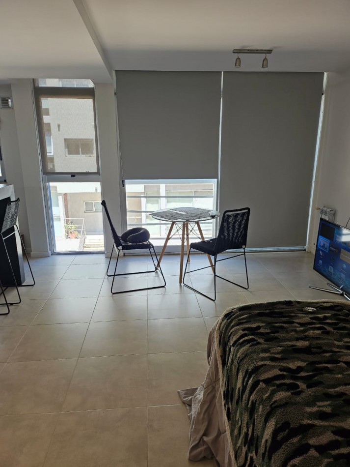 ALQUILER AMBIENTE AMPLIO 24 MESES