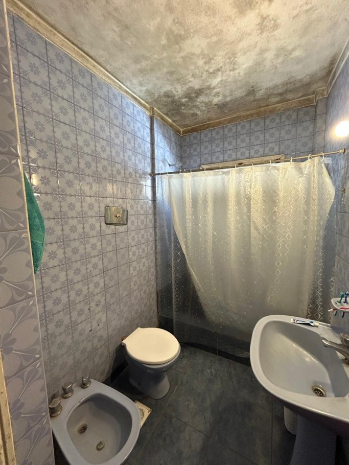 VENTA  3 AMBIENTES SOBRE AVENIDA COLON 