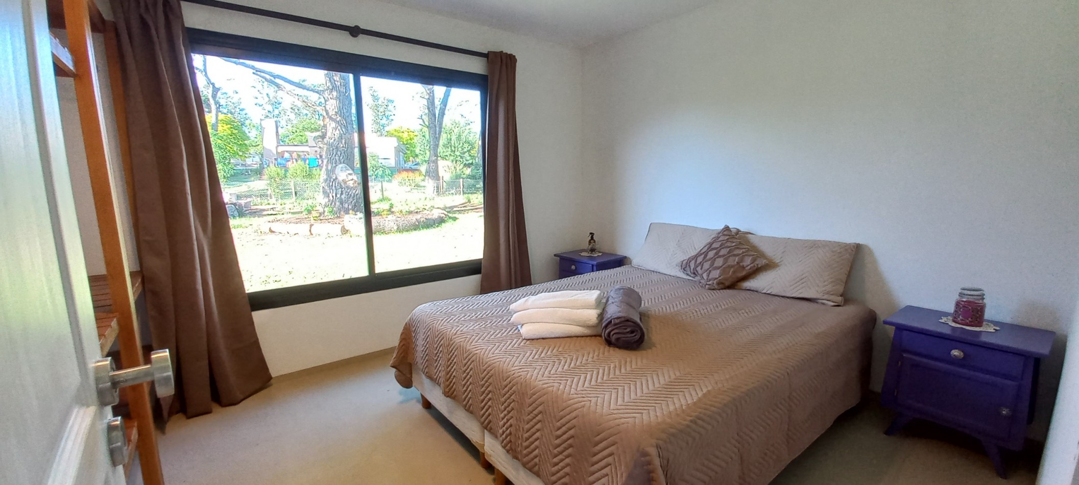 ALQUILER CASA 3 AMBIENTES CON DEPENDENCIA,  PILETA Y PARRILLA 24 MESES