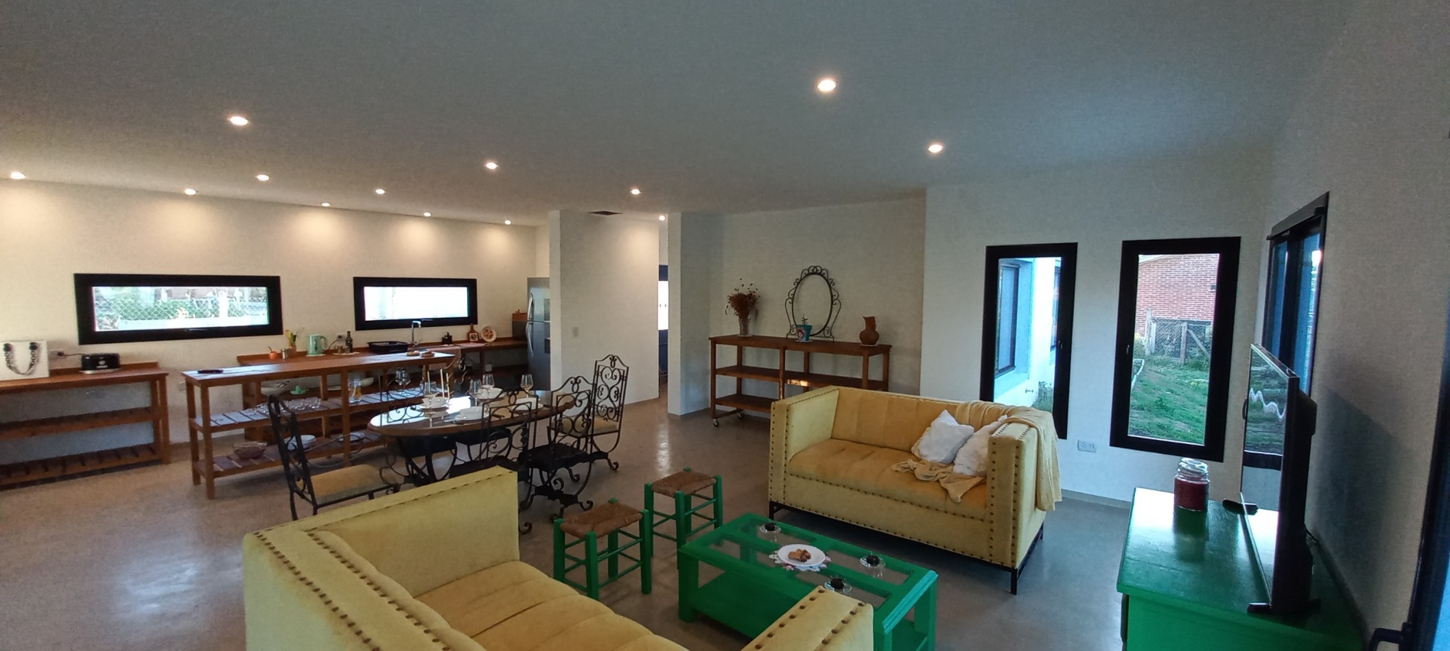 ALQUILER CASA 3 AMBIENTES CON DEPENDENCIA,  PILETA Y PARRILLA 24 MESES