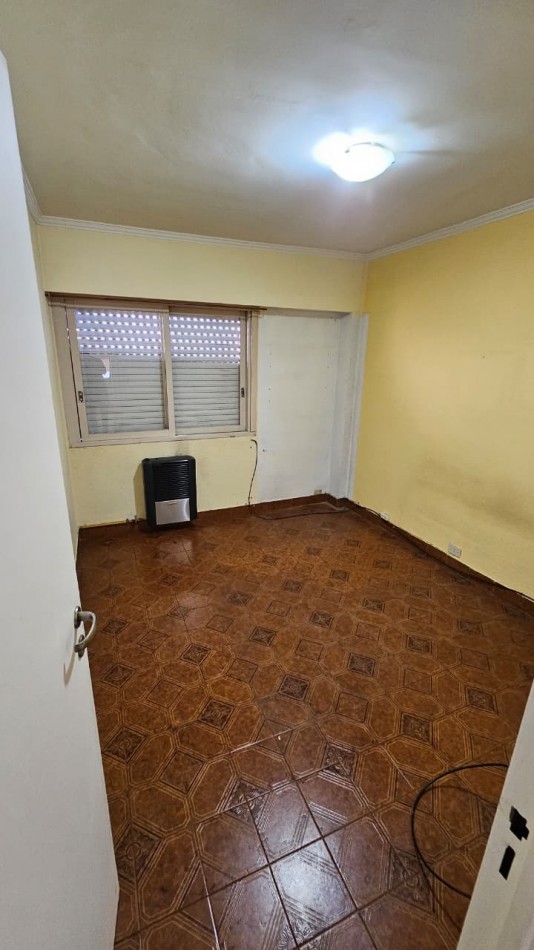 2 AMBIENTES CON BALCON