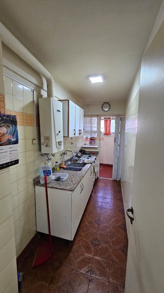 2 AMBIENTES CON BALCON