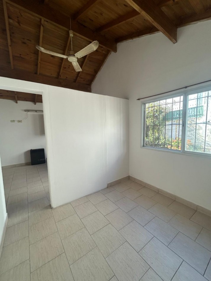 ALQUILER CASA DE 2 AMBIENTES CON COCHERA 24 MESES
