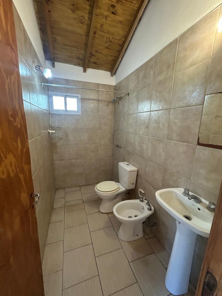 ALQUILER CASA DE 2 AMBIENTES CON COCHERA 24 MESES