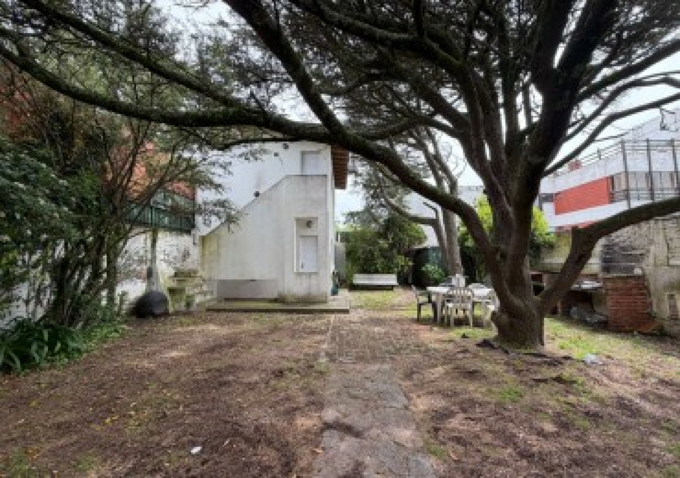 ALQUILER CASA DE 2 AMBIENTES CON COCHERA 24 MESES