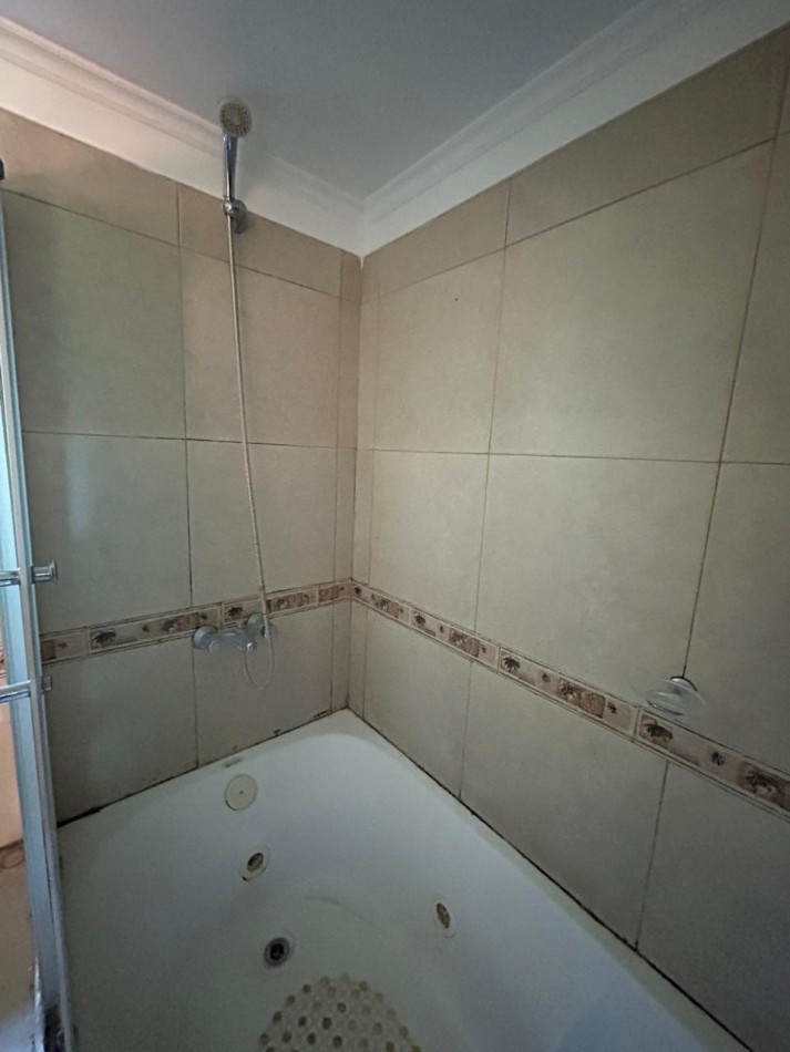 CASA 6 AMBIENTES EN ALQUILER 24 MESES