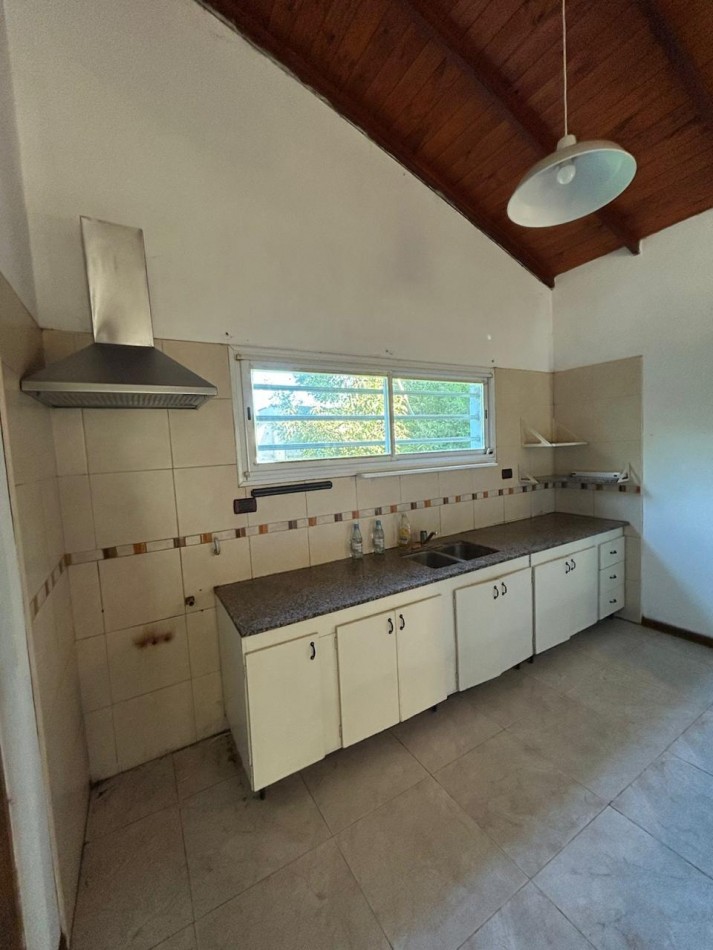 CASA 6 AMBIENTES EN ALQUILER 24 MESES