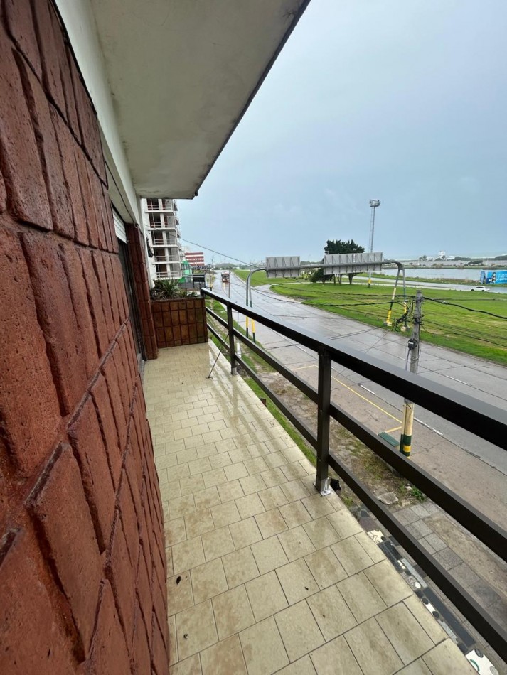 ALQUILER 3 AMBIENTES CON COCHERA Y VISTA AL MAR 24 MESES