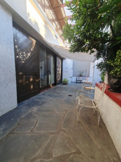 CASA DE 5 AMBIENTES CON COCHERA Y PILETA - ARENALES Y ROCA