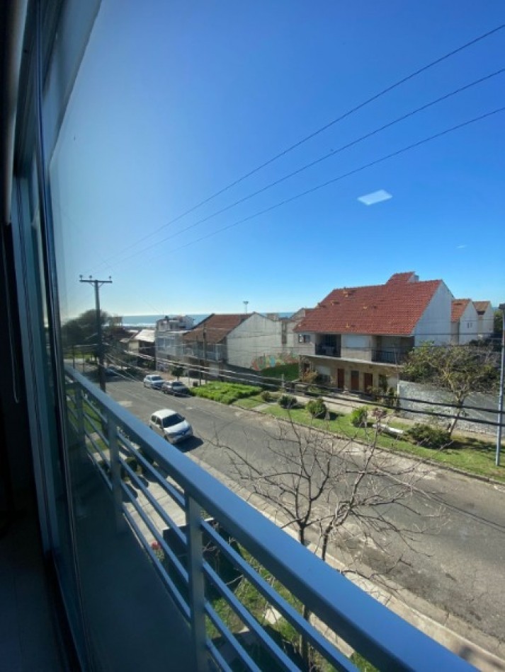DEPARTAMENTO DE 1 AMBIENTE A LA CALLE CON VISTA AL MAR