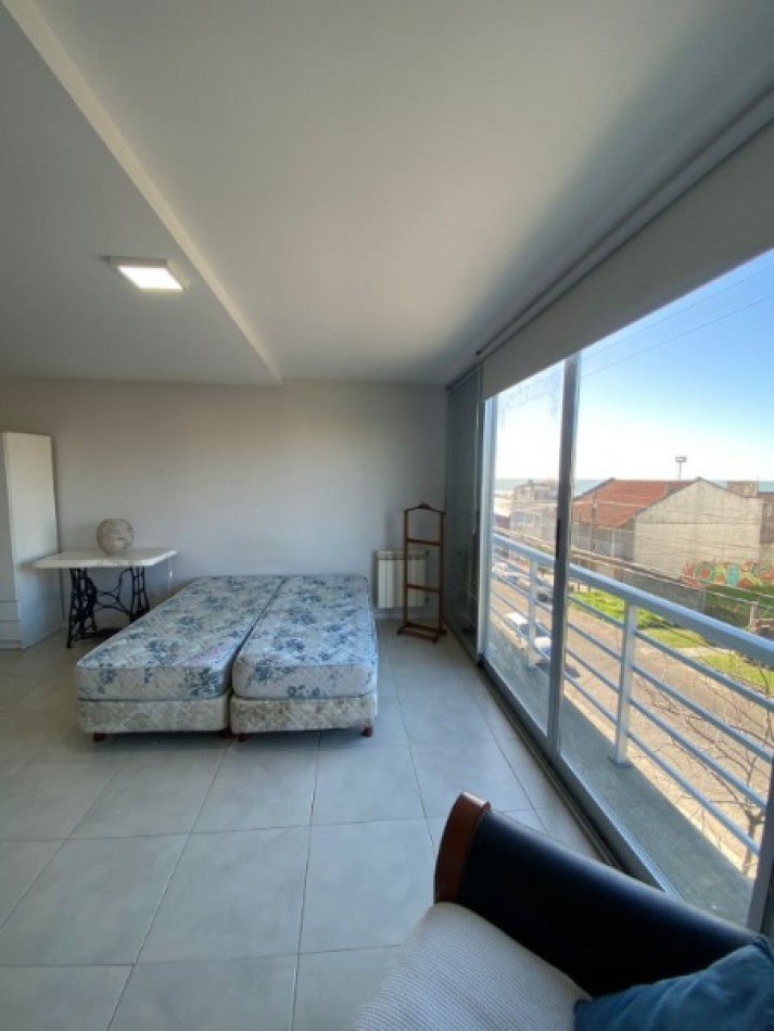 DEPARTAMENTO DE 1 AMBIENTE A LA CALLE CON VISTA AL MAR