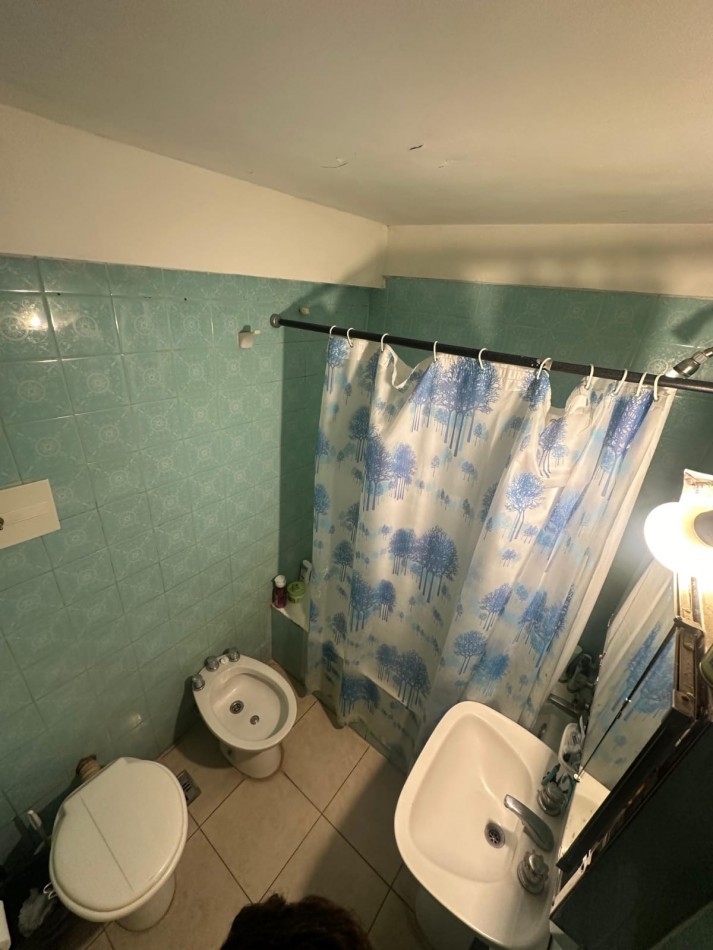 1 AMBIENTE Y MEDIO DIVIDIDO CON PATIO