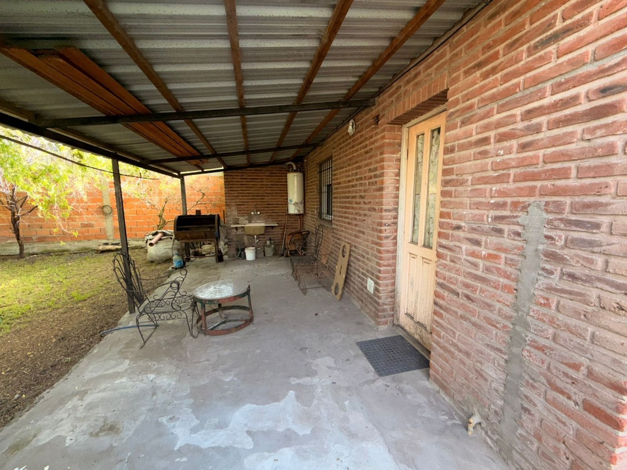 CASA 3 AMBIENTES EN LOMAS DEL GOLF