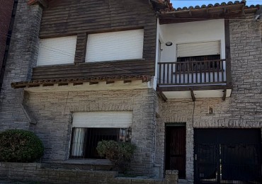 ALQUILER CASA DE 3 AMBIENTES CON VISTA AL MAR Y COCHERA  24 MESES