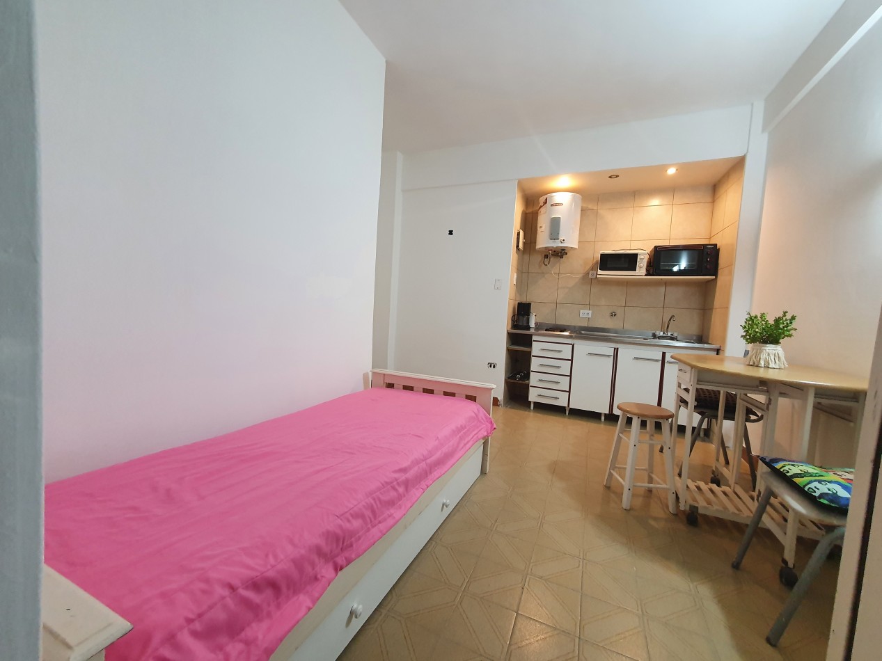 2 ambientes con patio,  a  3 cuadras de Paseo Aldrey!