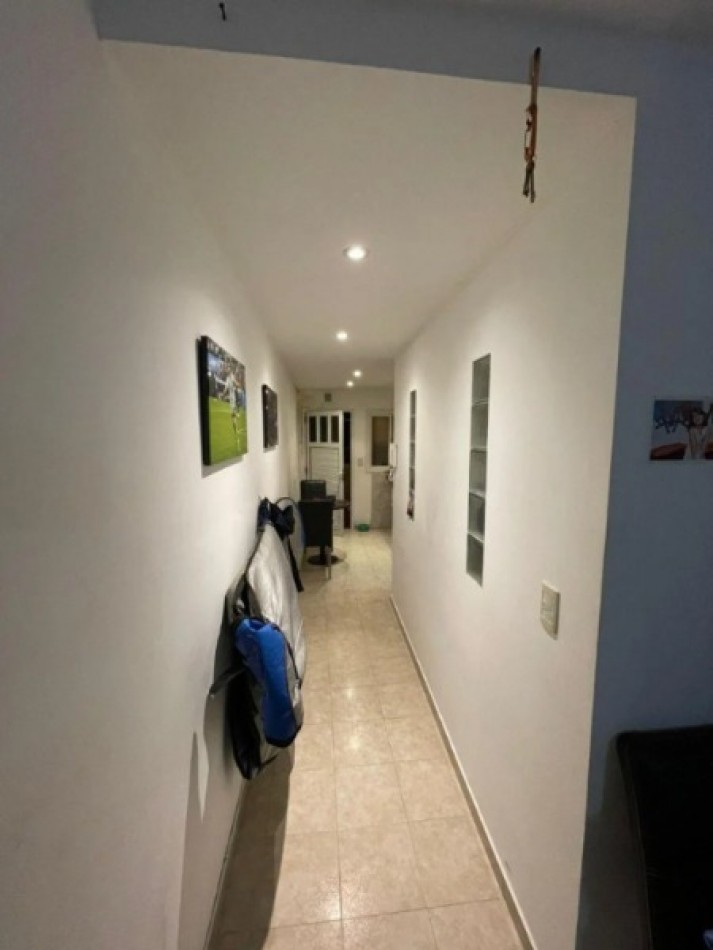 Departamento de 2 ambientes en planta alta