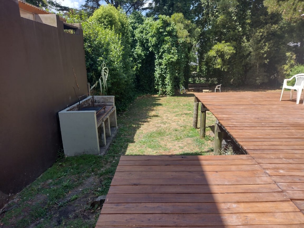 CHALET DE 4 AMBIENTES EN EL BOSQUE PERALTA RAMOS. ACEPTA PERMUTA MENOR VALOR