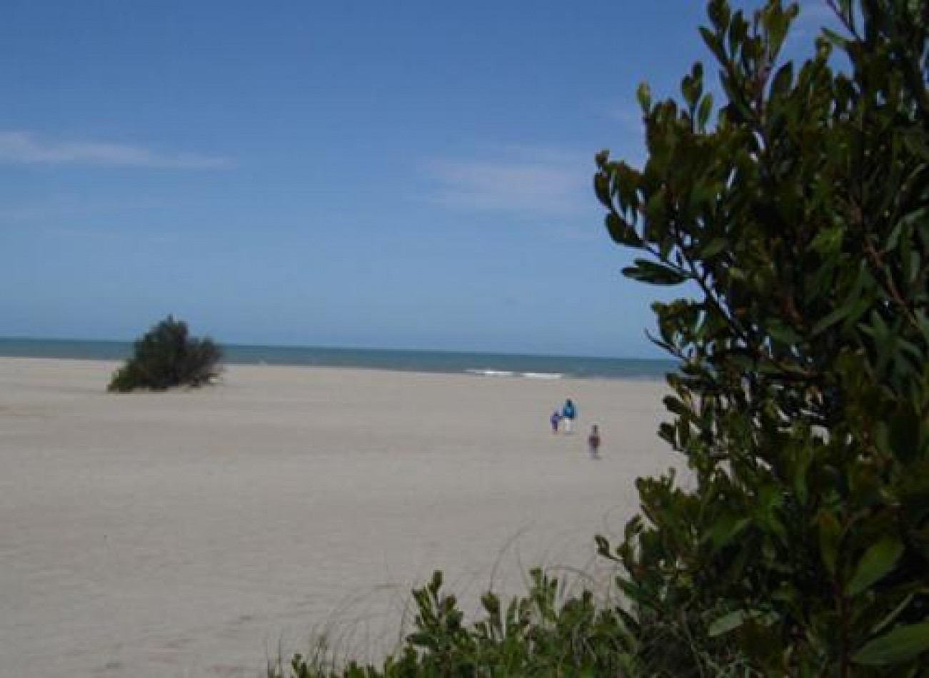 APART EN DUNAS DE LAS PAMPAS. FRENTE AL MAR. BARRIO DE MAR. EXCELENTE OPORTUNIDAD DE INVERSION