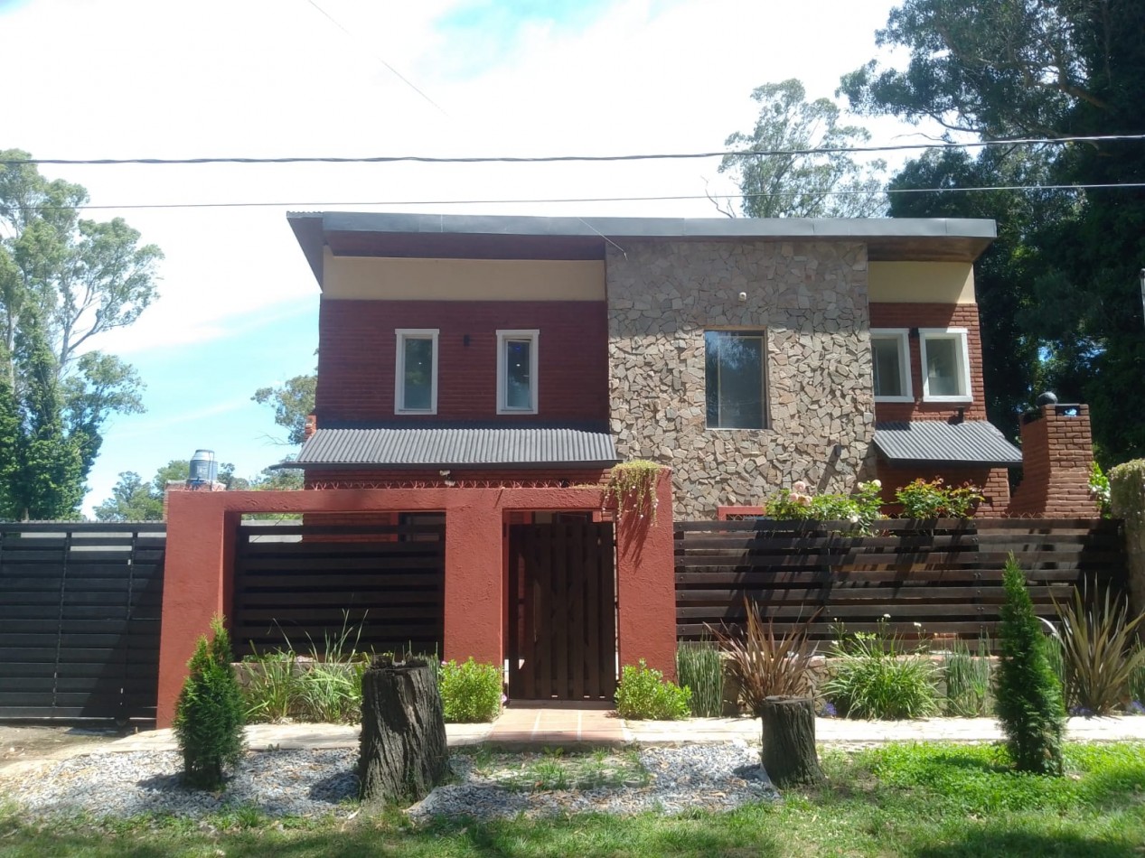 Hermoso chalet a estrenar en la zona de Santa Celina