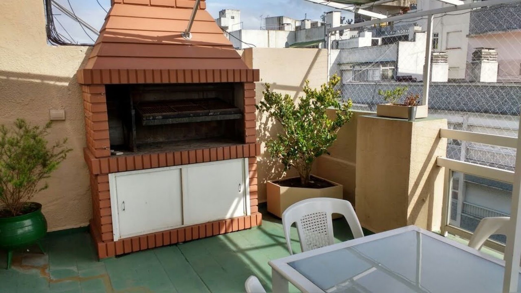 4 ambientes con balcon terraza y parrilla      Brown y Sarmiento 