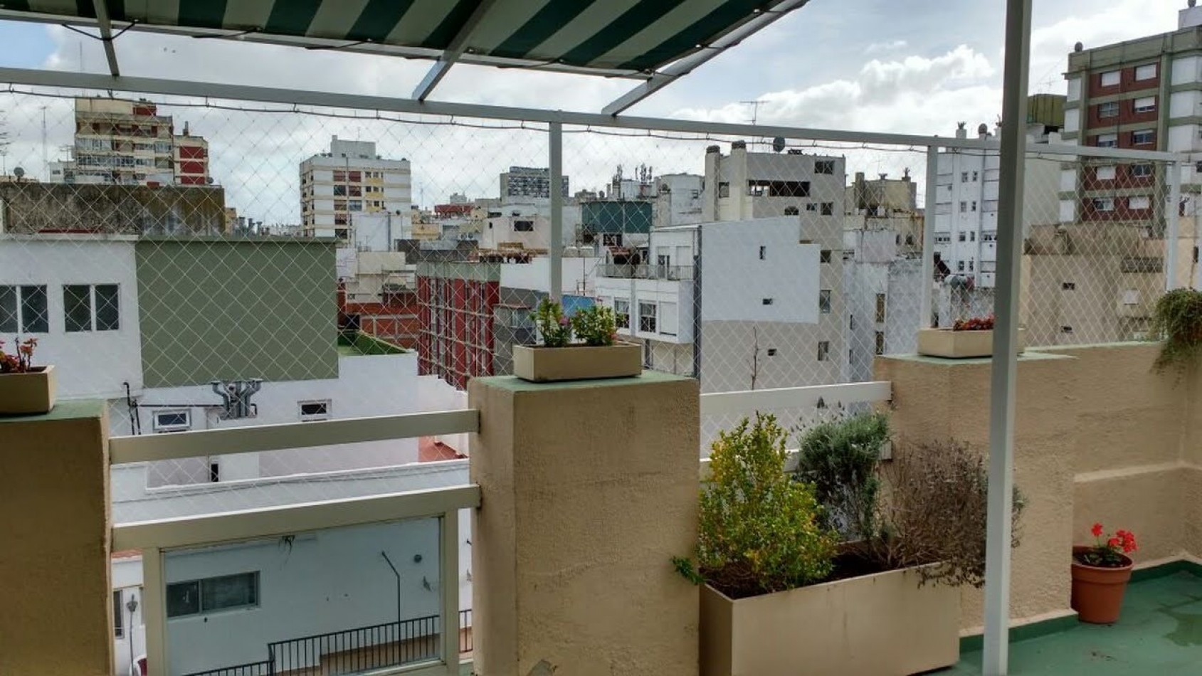 4 ambientes con balcon terraza y parrilla      Brown y Sarmiento 