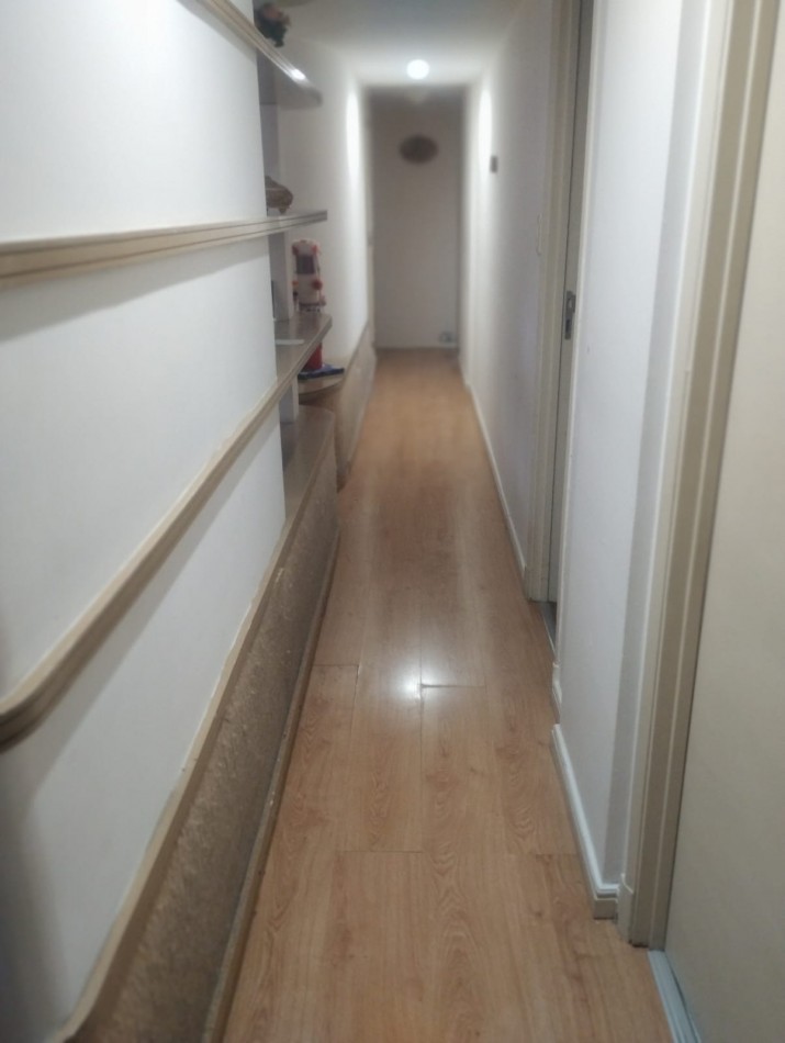 SEMIPISO DE 5 AMBIENTES CON ESCRITORIO Y COCHERA DOBLE. DIAGONAL ALBERDI 2500. OPORTUNIDAD. ACEPTA PERMUTA