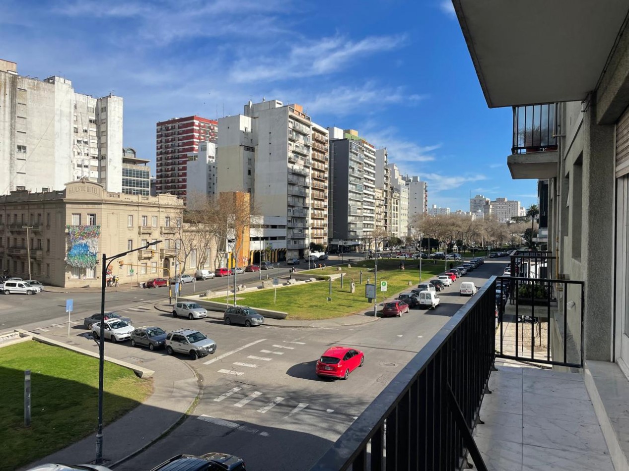 Departamento 3 ambientes con balcon al frente