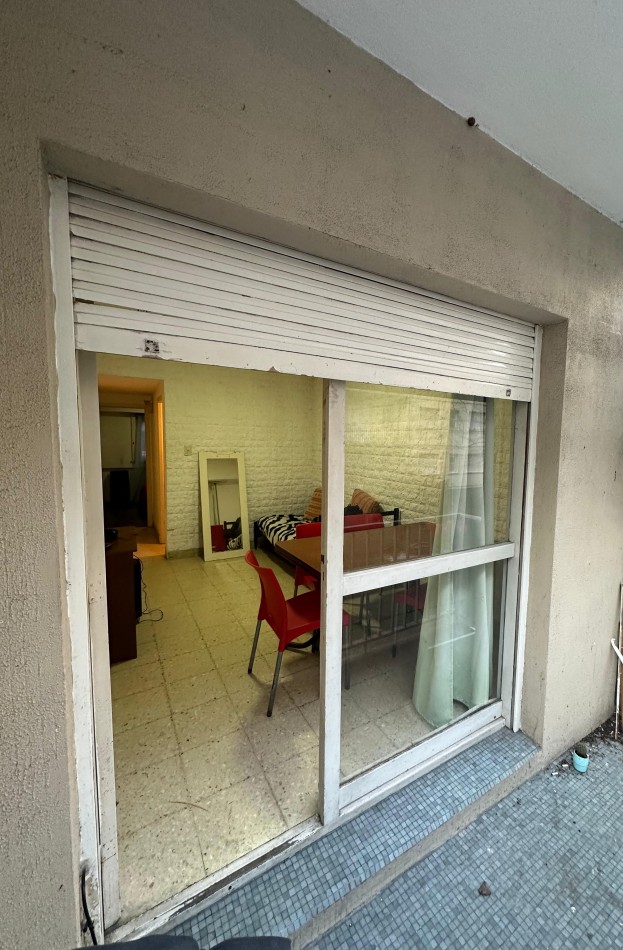 VENTA DEPARTAMENTO 2 AMBIENTES CON BALCON A LA CALLE