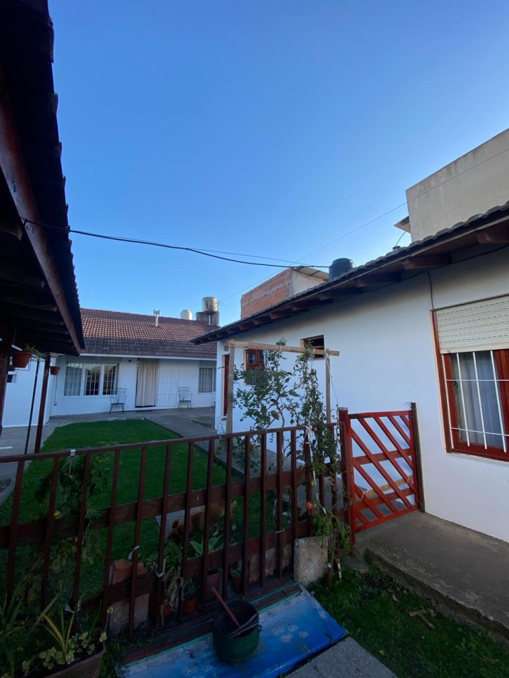 Casa con Departamento en Venta