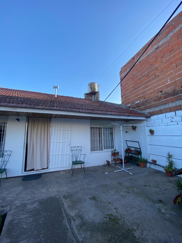Casa con Departamento en Venta