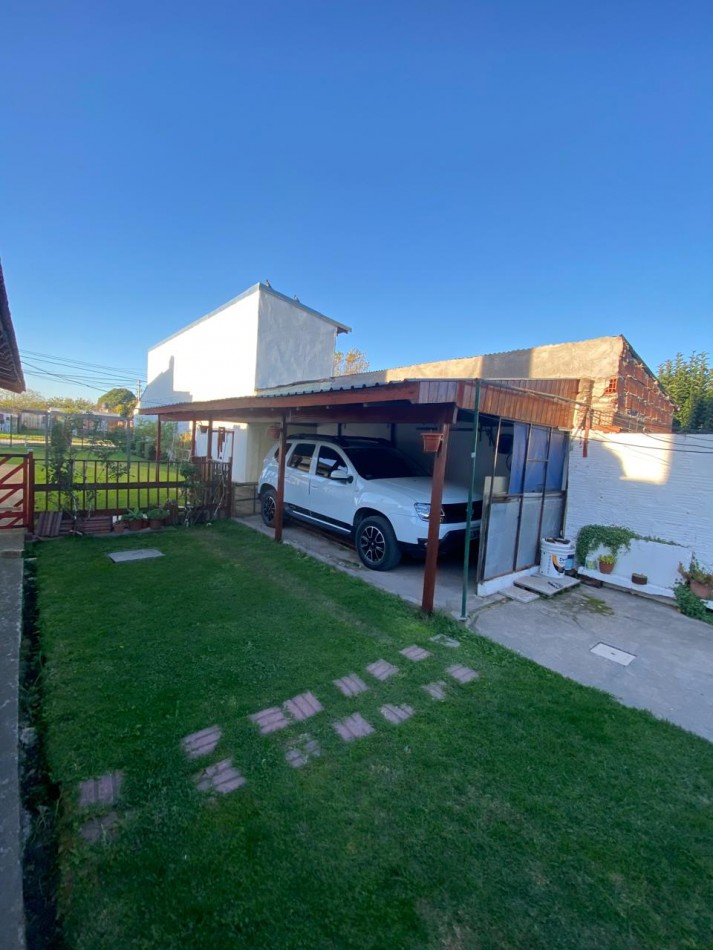 Casa con Departamento en Venta